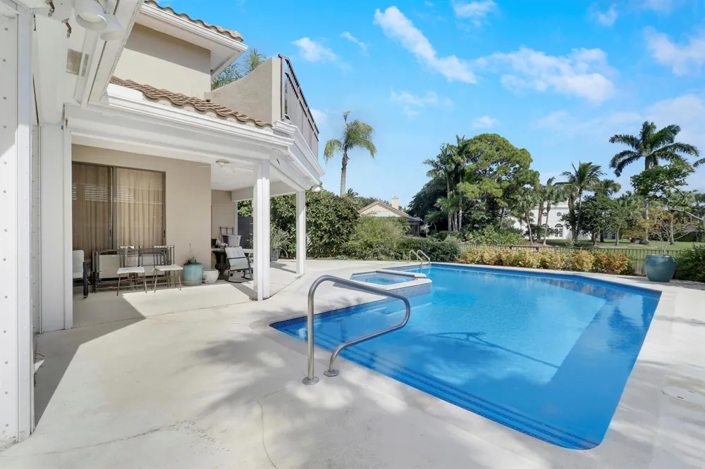 204 CHINOOK LANE Jupiter, FL 33458