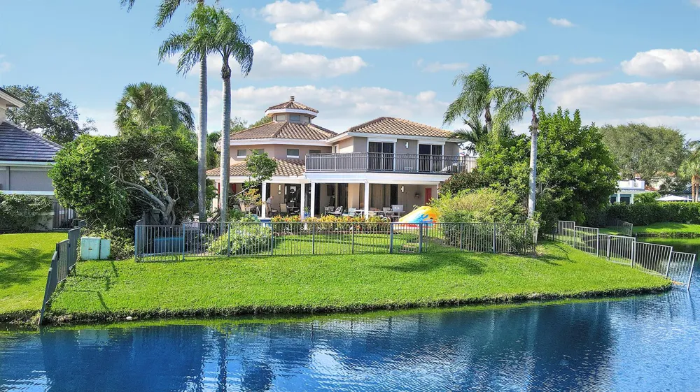 204 CHINOOK LANE Jupiter, FL 33458