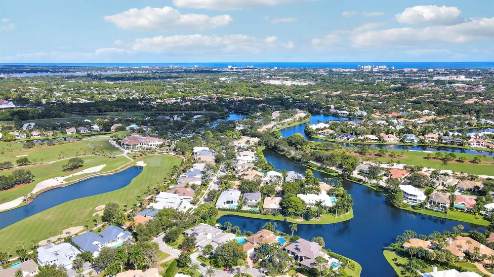 204 CHINOOK LANE Jupiter, FL 33458