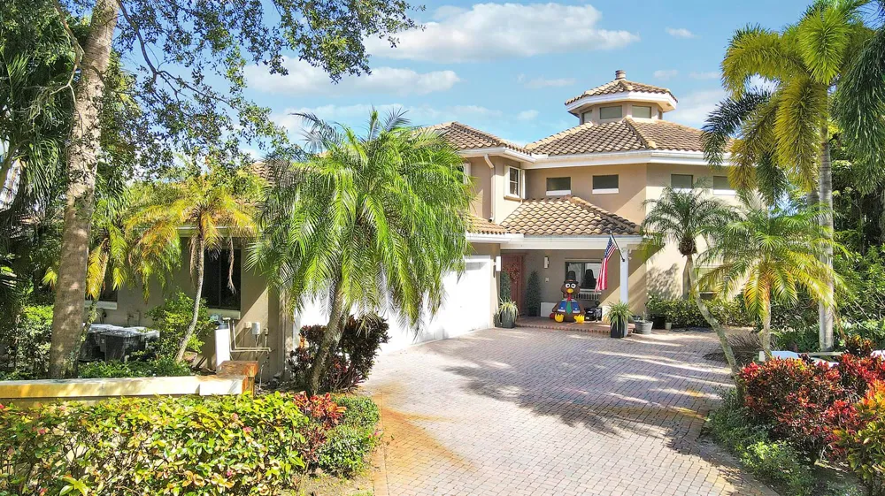 204 CHINOOK LANE Jupiter, FL 33458