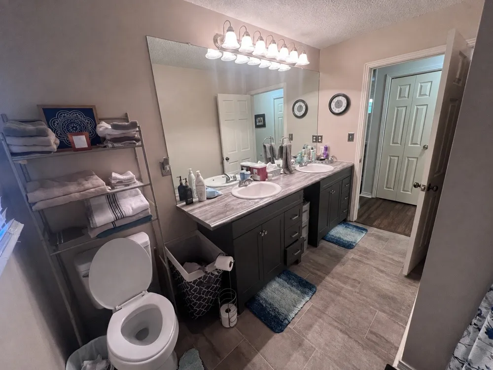 242 Graham Dr Linden, TN 37096
