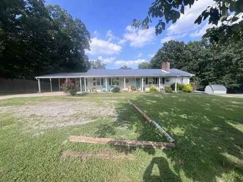 242 Graham Dr