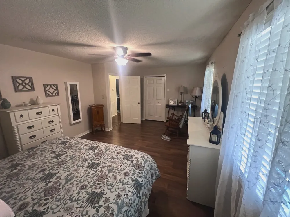 242 Graham Dr Linden, TN 37096
