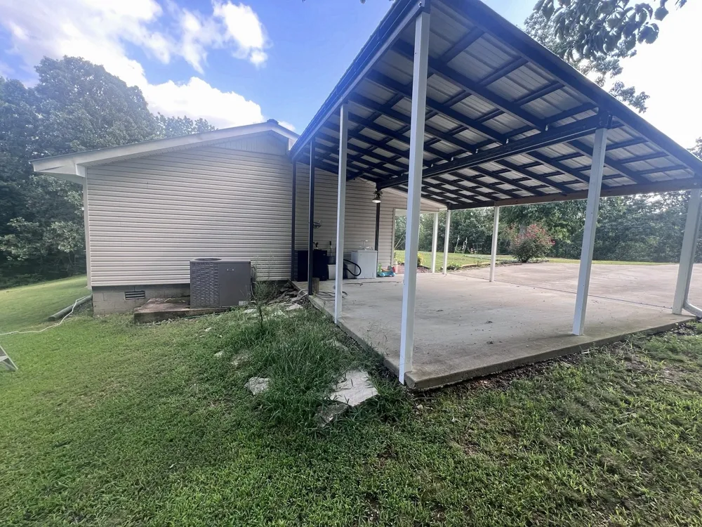 242 Graham Dr Linden, TN 37096