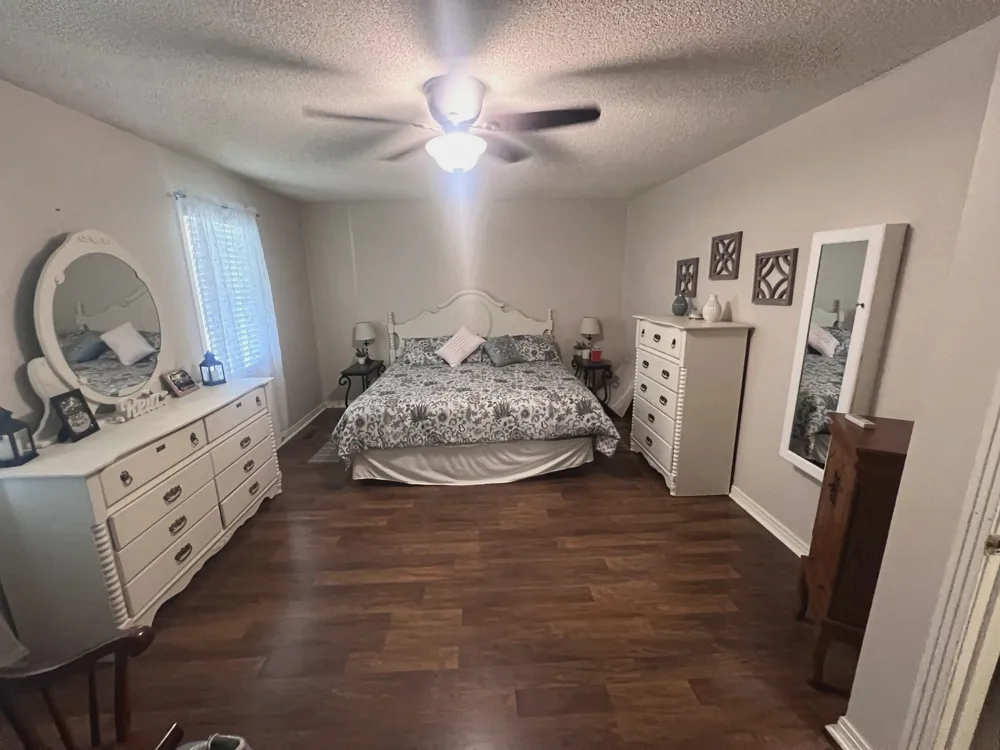 242 Graham Dr Linden, TN 37096