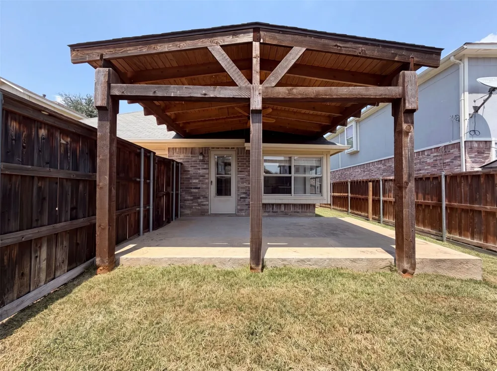 1688 Yellowstone Avenue Lewisville, TX 75077
