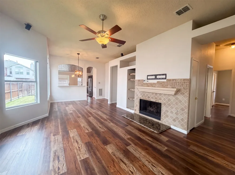 1688 Yellowstone Avenue Lewisville, TX 75077