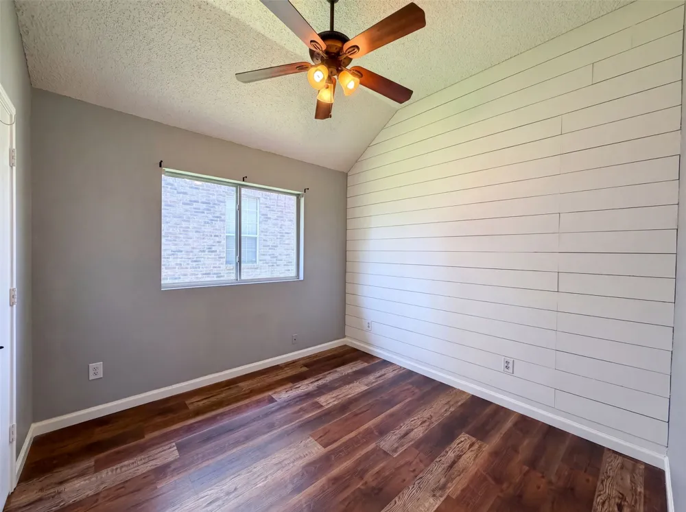 1688 Yellowstone Avenue Lewisville, TX 75077