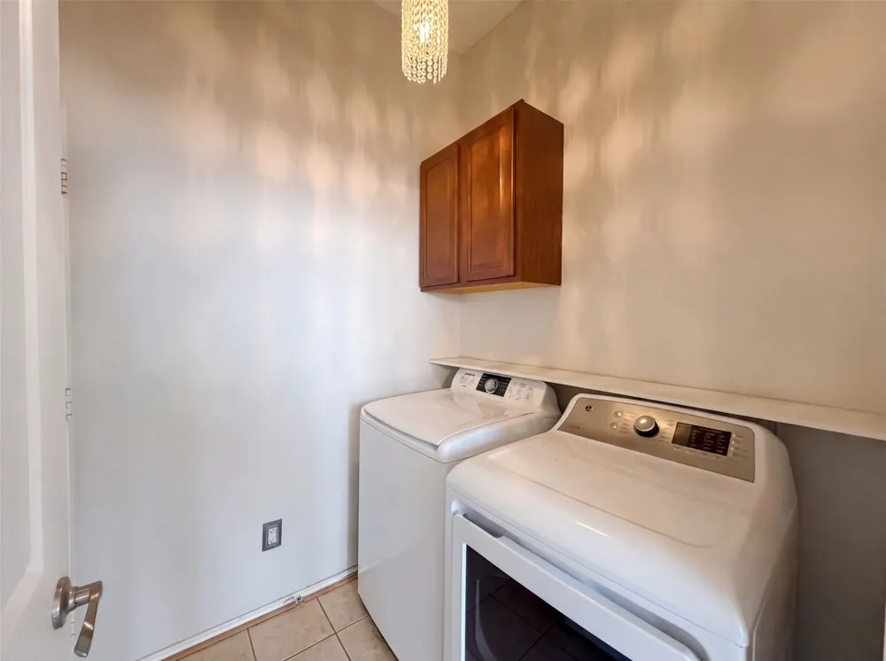 1688 Yellowstone Avenue Lewisville, TX 75077