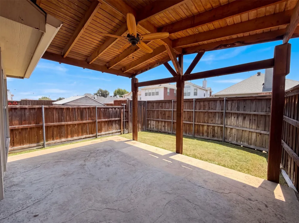 1688 Yellowstone Avenue Lewisville, TX 75077