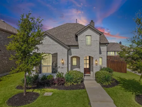 1717 Vista Way