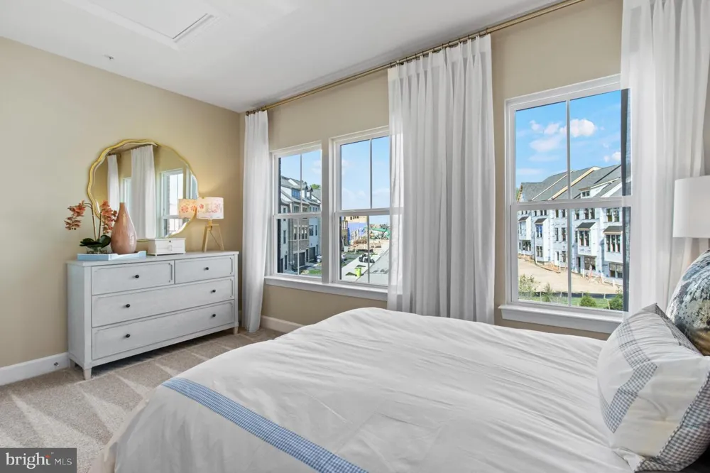 3509 DEAN DRIVE Hyattsville, MD 20782