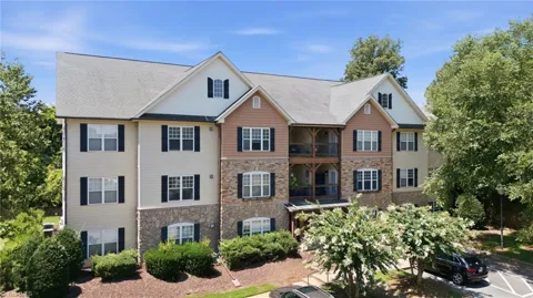 4762 Tatton Park Circle #2D