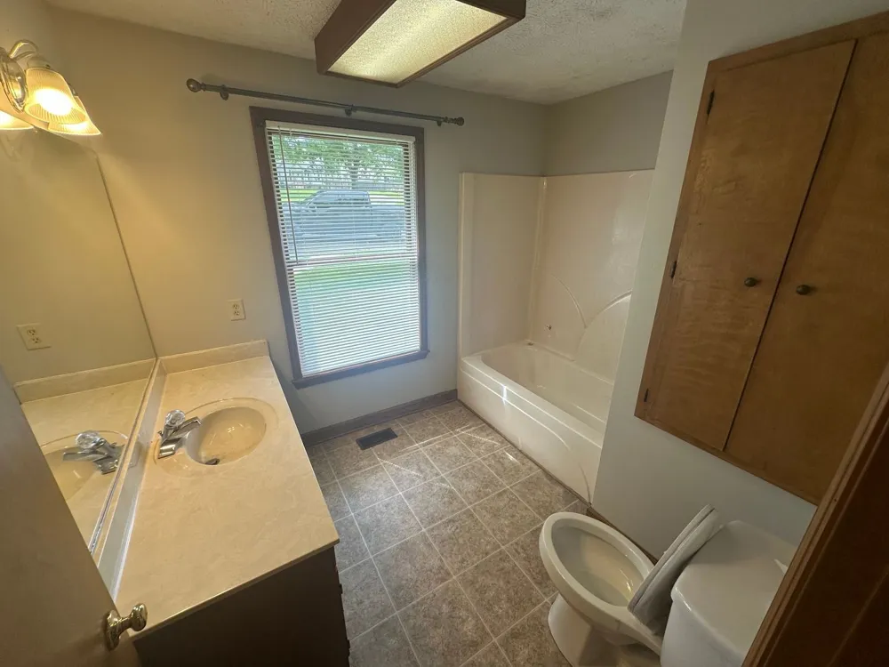 805 Pebble Cove Rd Lebanon, TN 37087