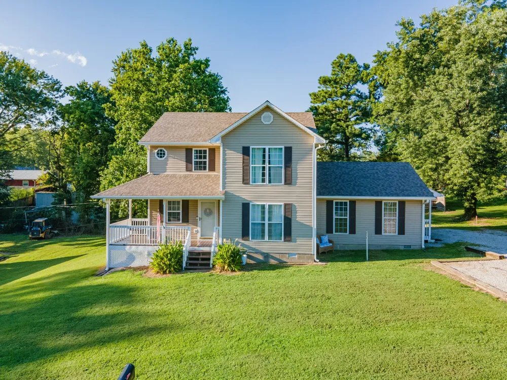 303 Borum Ave Hohenwald, TN 38462
