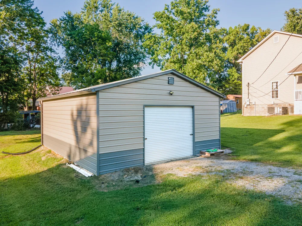 303 Borum Ave Hohenwald, TN 38462