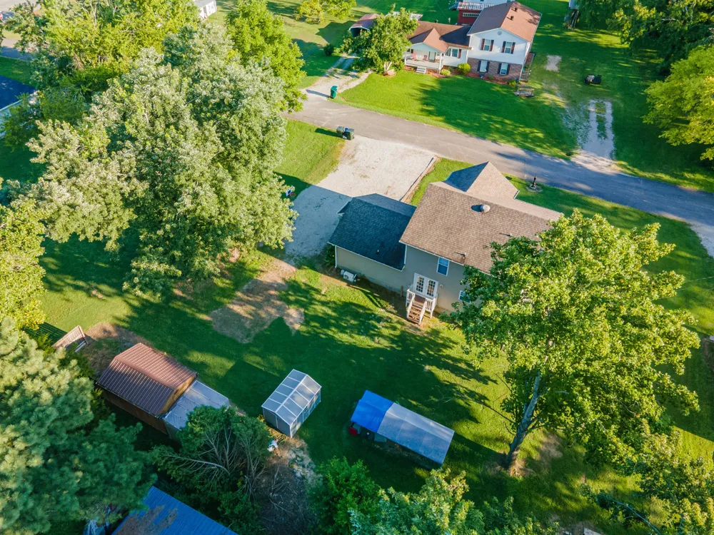 303 Borum Ave Hohenwald, TN 38462