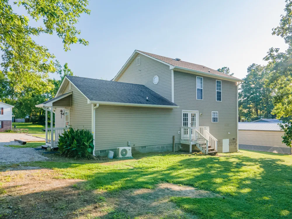 303 Borum Ave Hohenwald, TN 38462