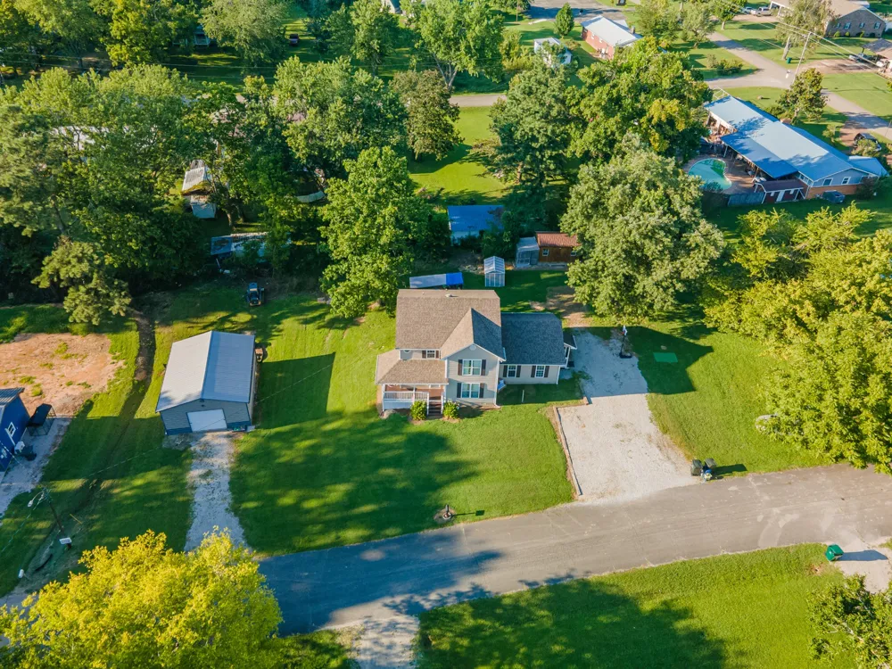303 Borum Ave Hohenwald, TN 38462