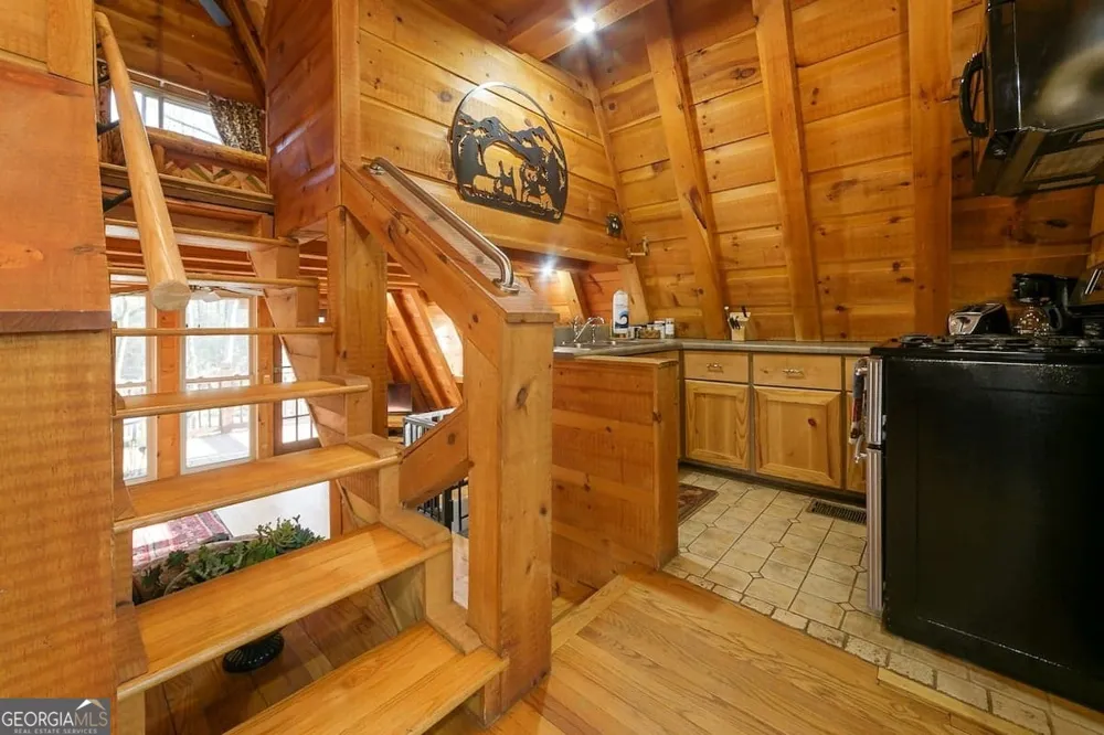 130 Mustang Creek RD Cleveland, GA 30528