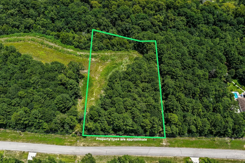 3 Sky Oak Lane Huntsville, TX 77340