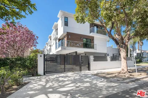849 Alta Vista Boulevard