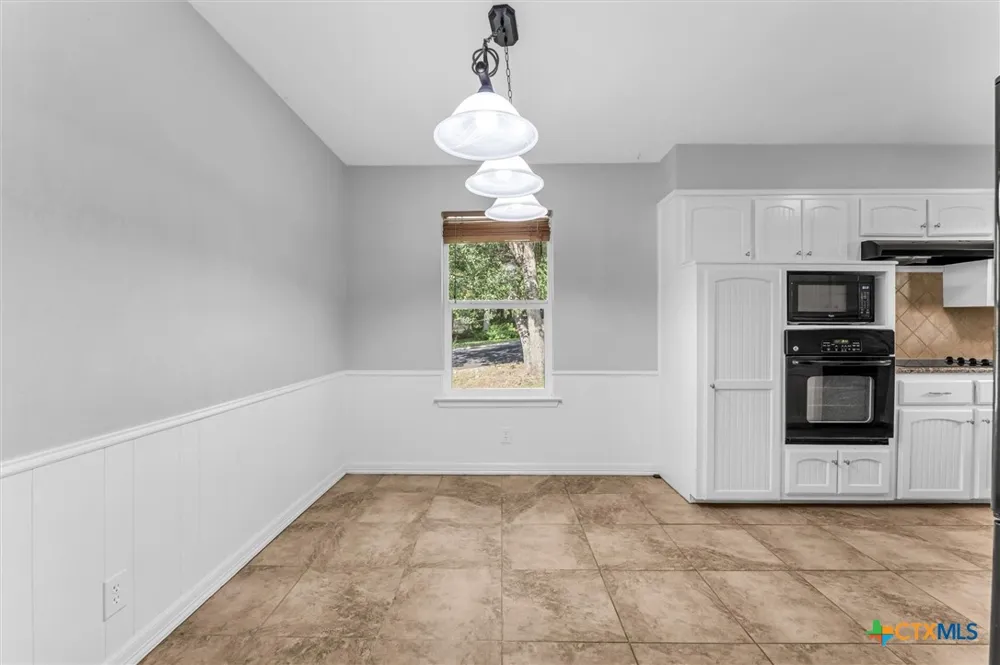 9730 Timberview Drive Woodway, TX 76712