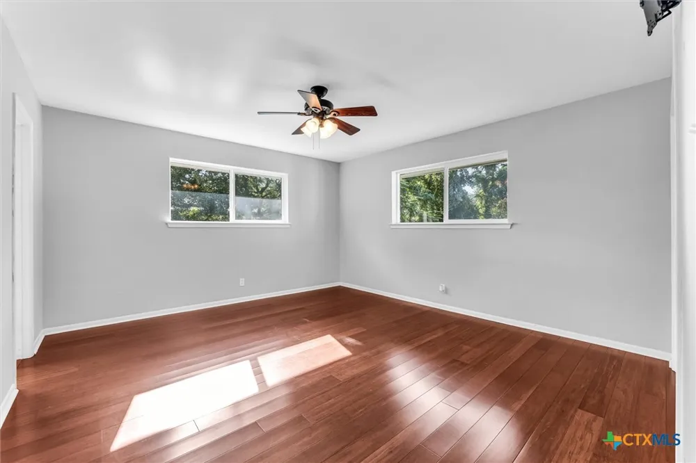 9730 Timberview Drive Woodway, TX 76712