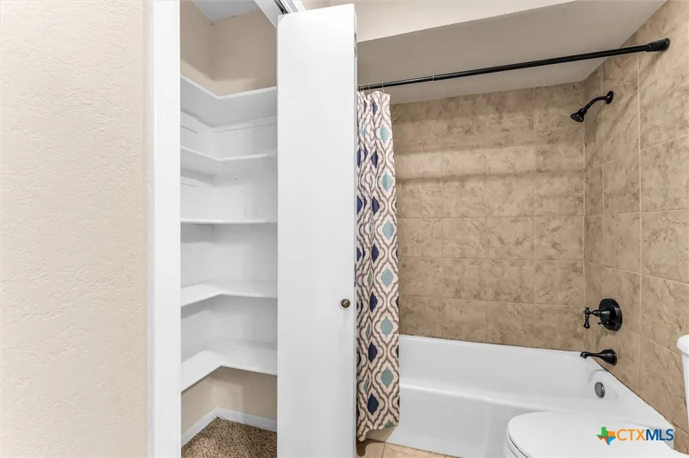 9730 Timberview Drive Woodway, TX 76712