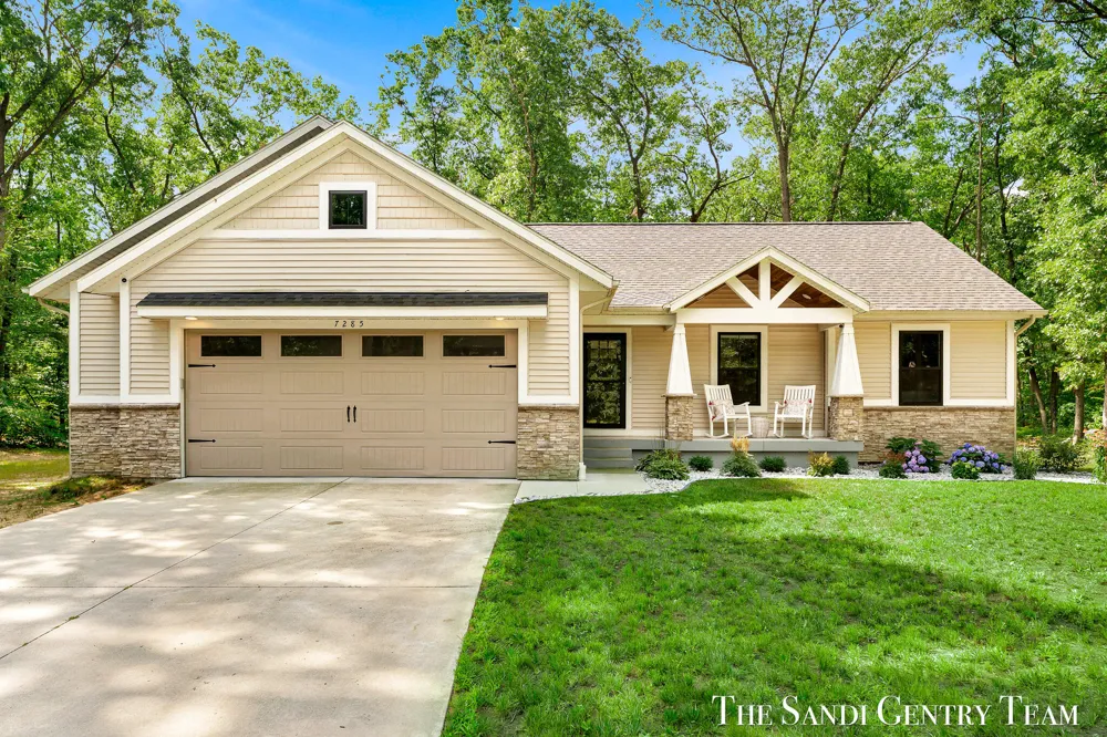 7285 Sue Marie Lane Muskegon, MI 49442
