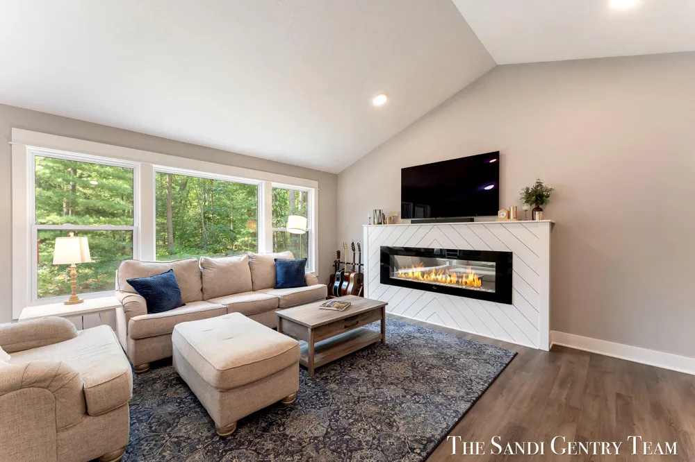 7285 Sue Marie Lane Muskegon, MI 49442