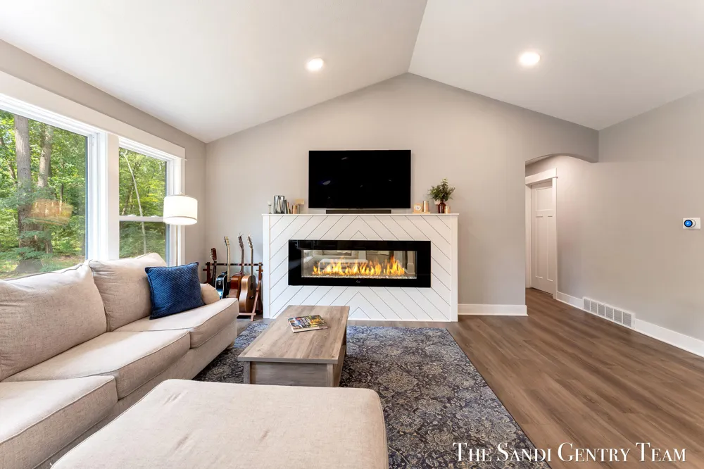 7285 Sue Marie Lane Muskegon, MI 49442
