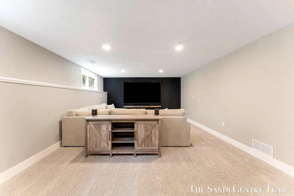 7285 Sue Marie Lane Muskegon, MI 49442