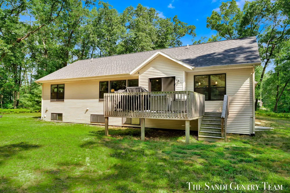 7285 Sue Marie Lane Muskegon, MI 49442
