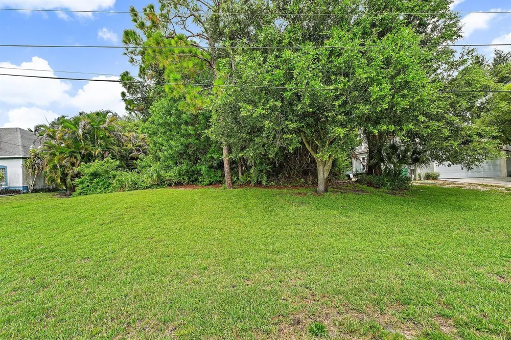 4132 SW BELSHAW STREET Port St. Lucie, FL 34953