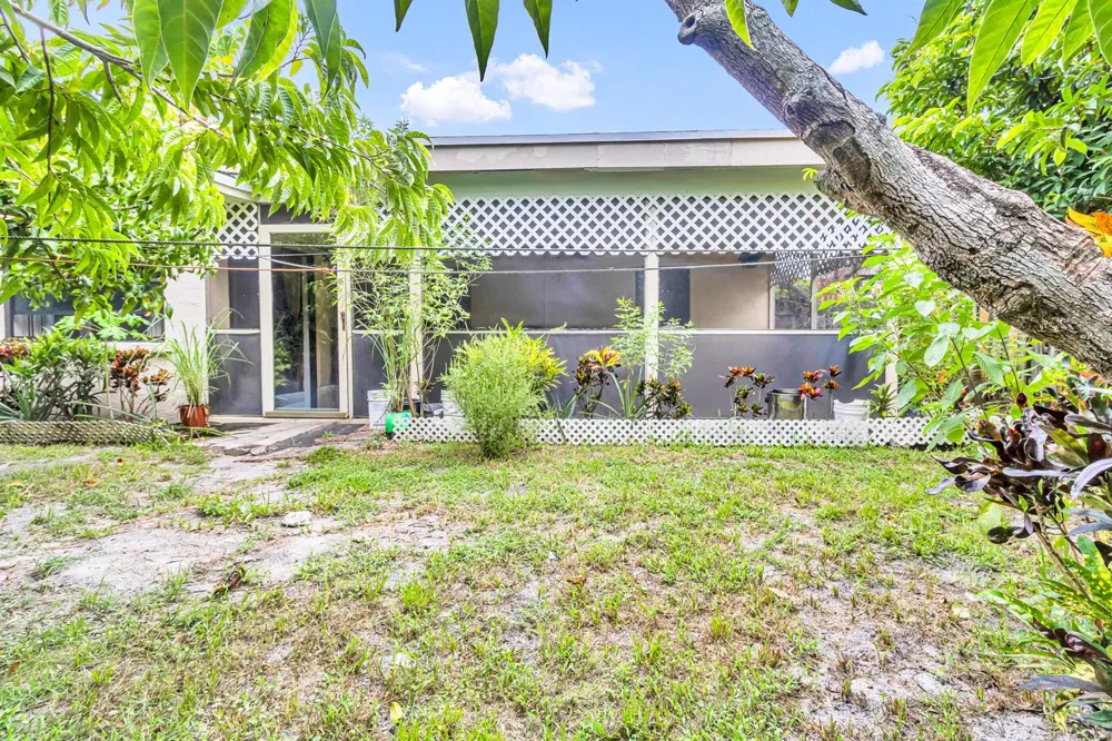 9522 Affirmed Lane Boca Raton, FL 33496