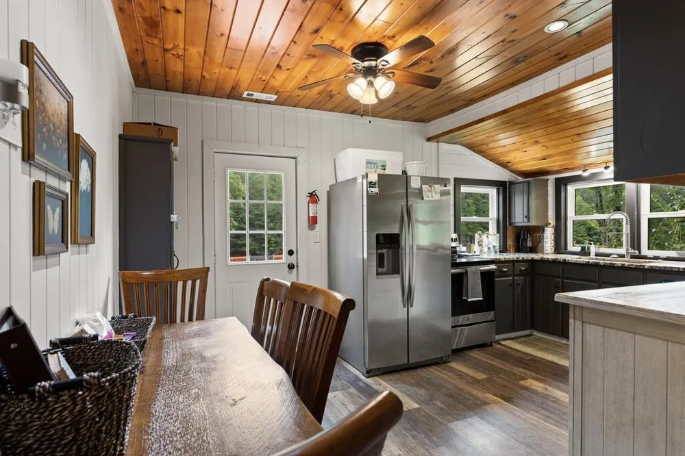 30 Seabolt Morganton, GA 30560