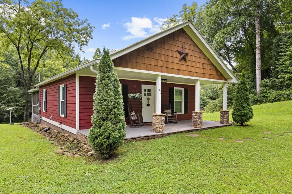 30 Seabolt Morganton, GA 30560