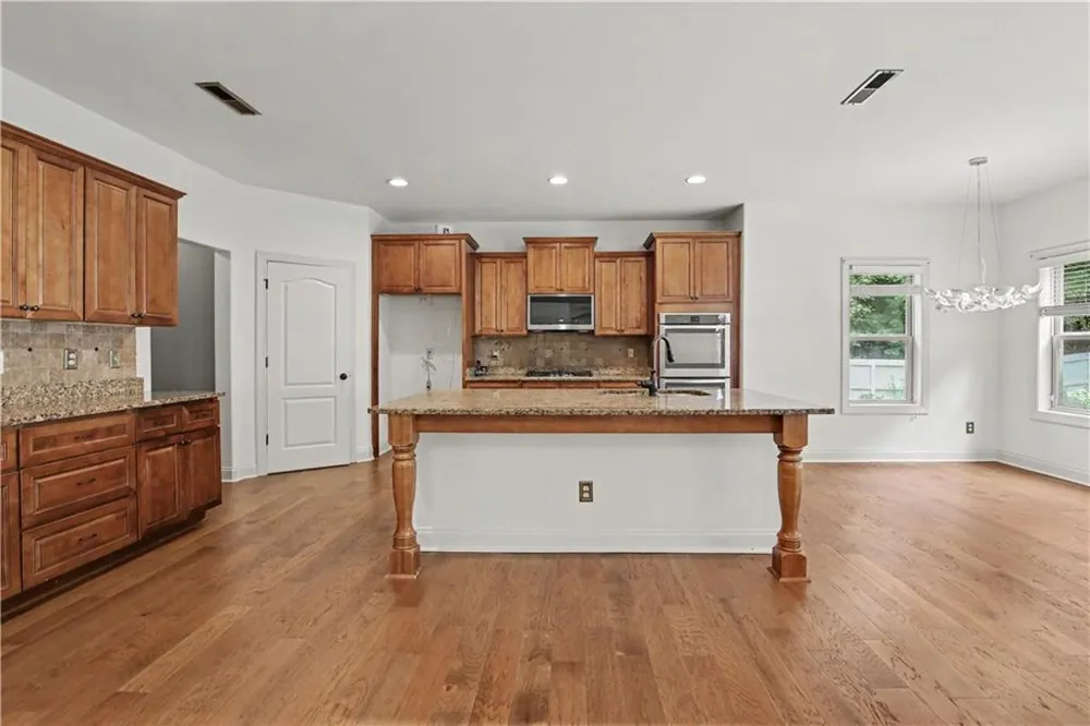 211 Dakotahs Bend Newnan, GA 30263