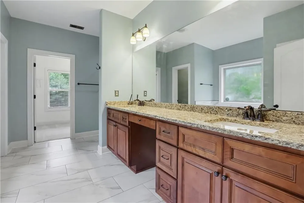 211 Dakotahs Bend Newnan, GA 30263