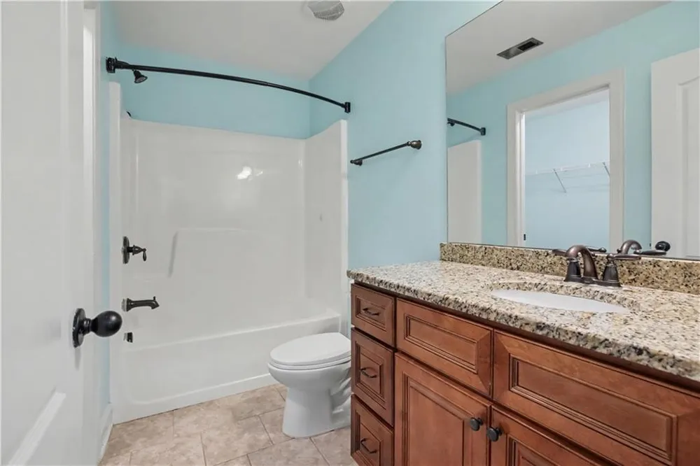211 Dakotahs Bend Newnan, GA 30263