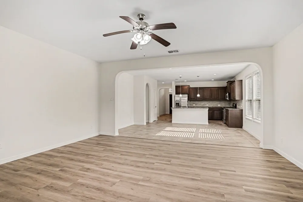 729 Rebecca Lane Saginaw, TX 76131