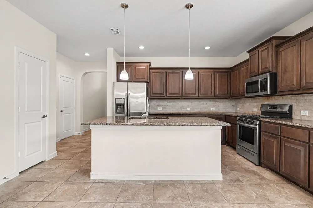 729 Rebecca Lane Saginaw, TX 76131