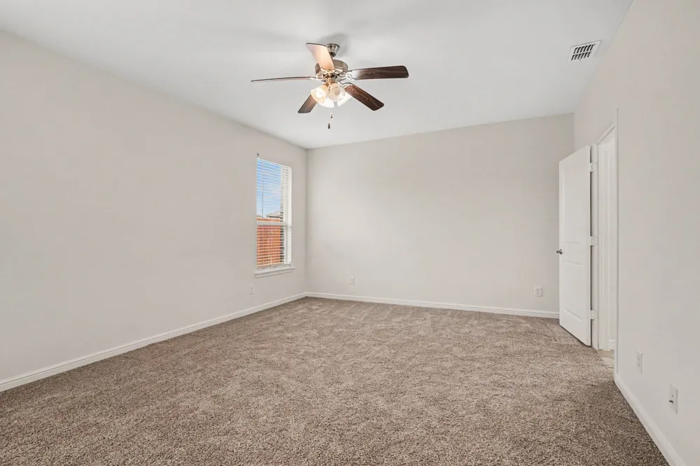 729 Rebecca Lane Saginaw, TX 76131