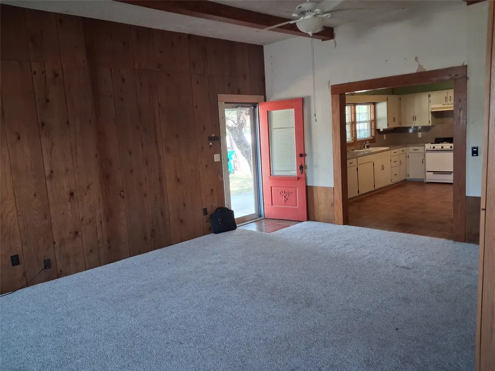 310 Trinity Street Coleman, TX 76834