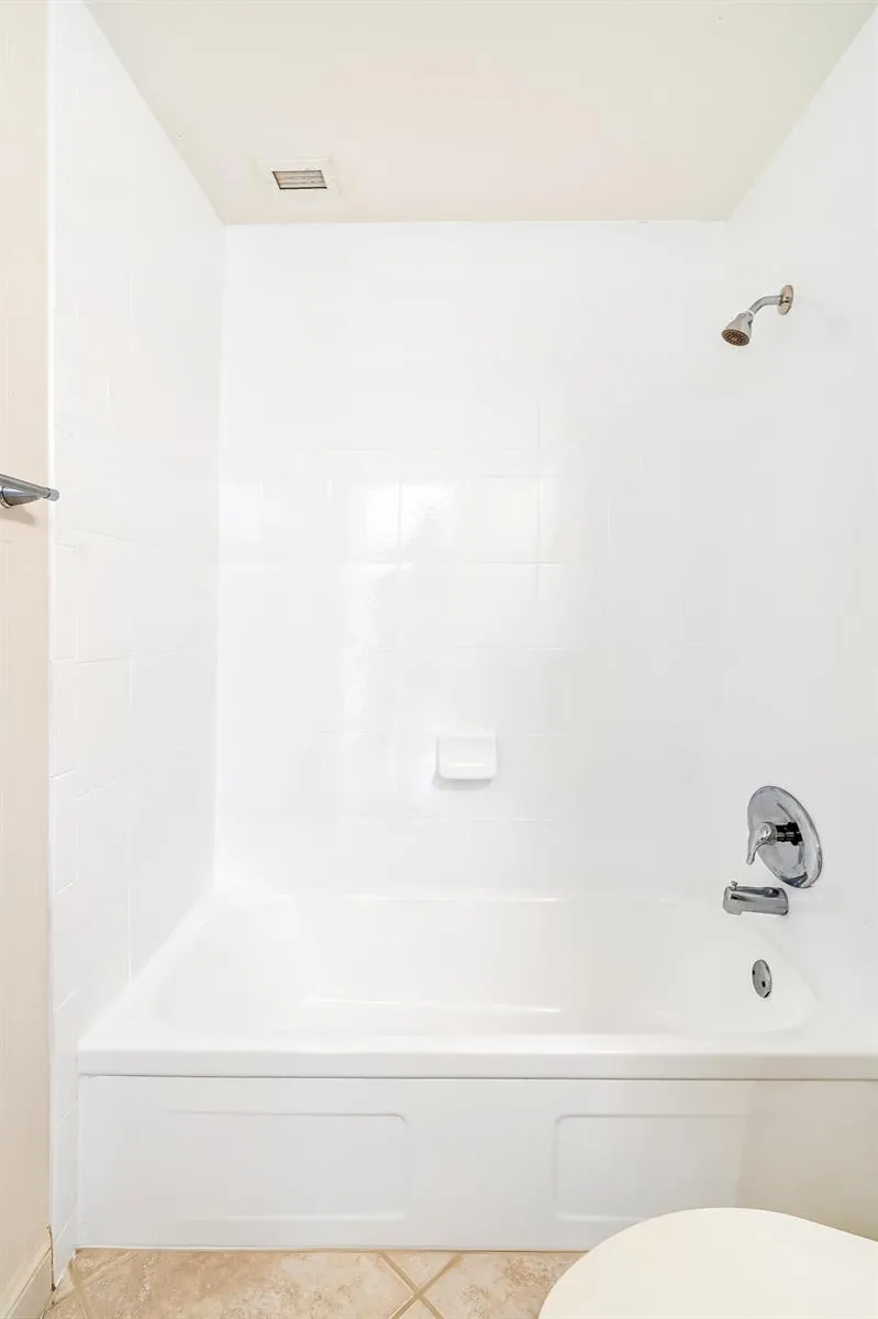 2895 NE 32ND STREET #207 Fort Lauderdale, FL 33306