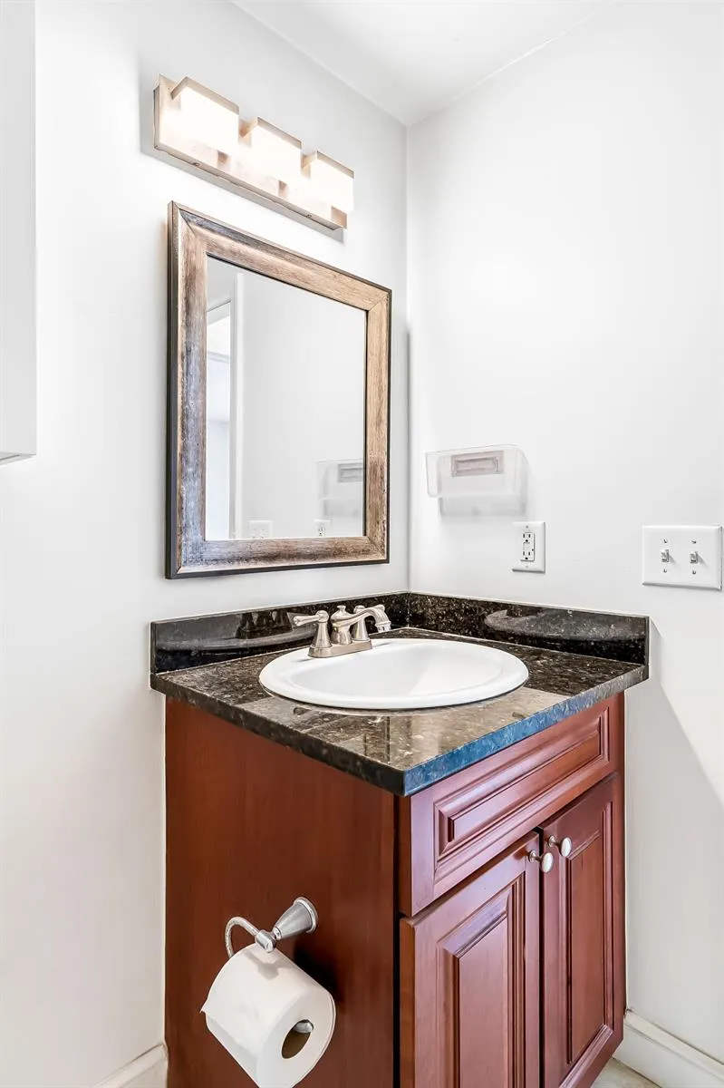 2895 NE 32ND STREET #207 Fort Lauderdale, FL 33306