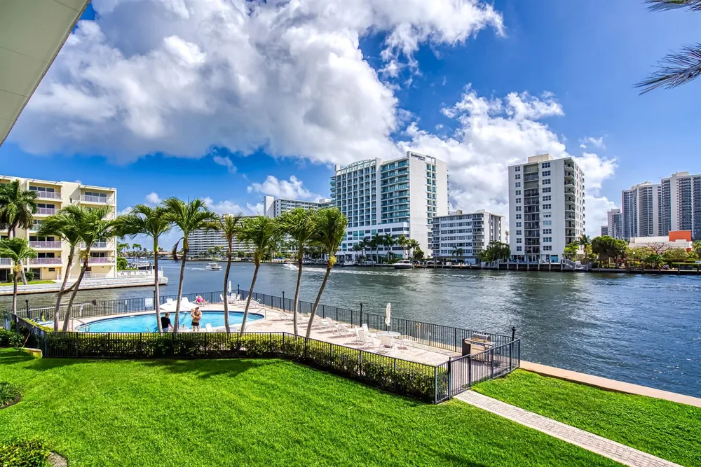 2895 NE 32ND STREET #207 Fort Lauderdale, FL 33306