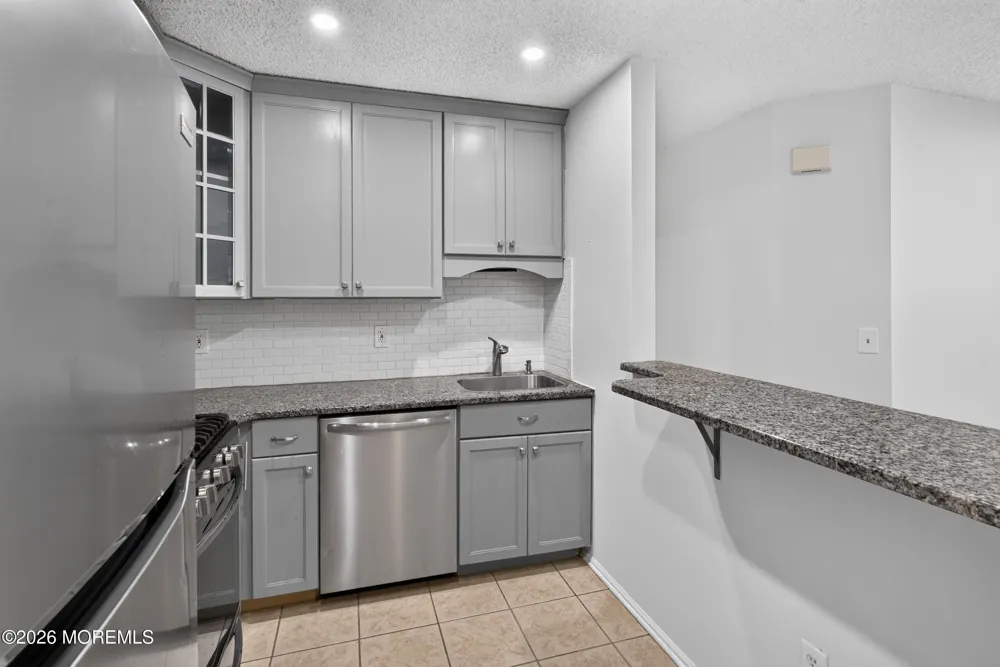 92 Des Moines Court Tinton Falls, NJ 07712