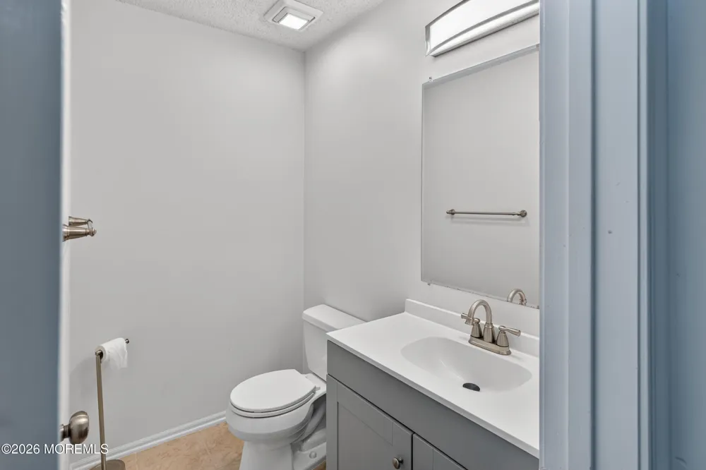 92 Des Moines Court Tinton Falls, NJ 07712